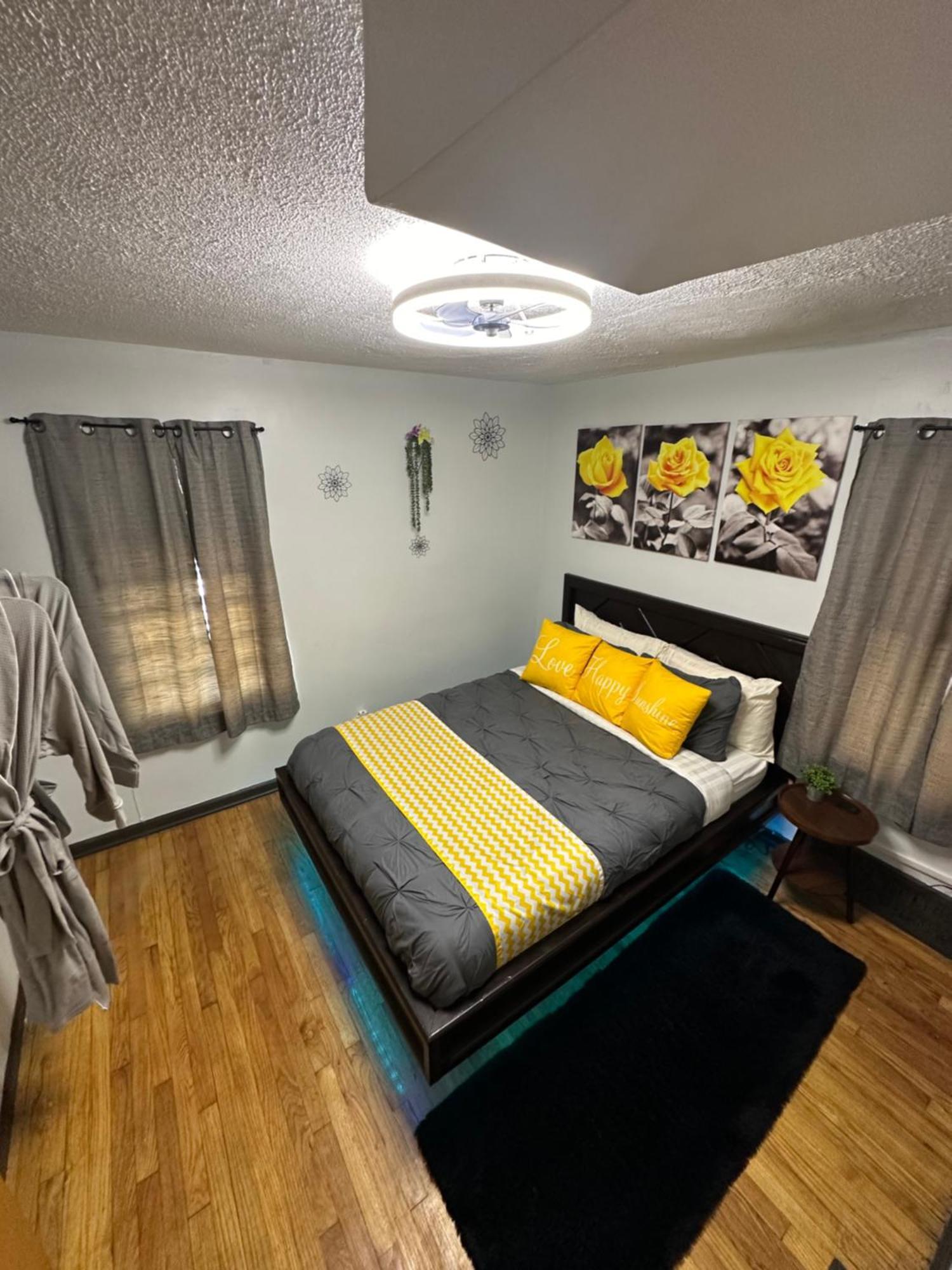 Adults Only Vacation Rental With Hot Tub- No Parties Detroit Exterior photo